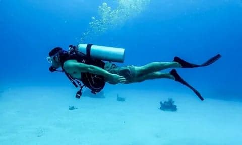 2. Deepdive Discover Snorkeling.jpg